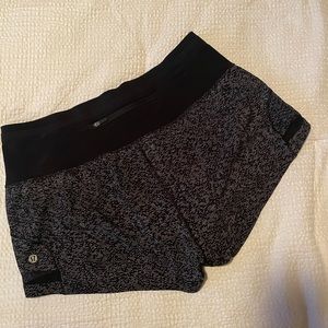 Lululemon shorts size 10